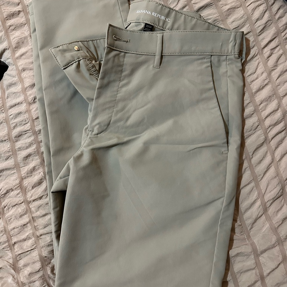 Banana Republic Men's Khaki Chinos